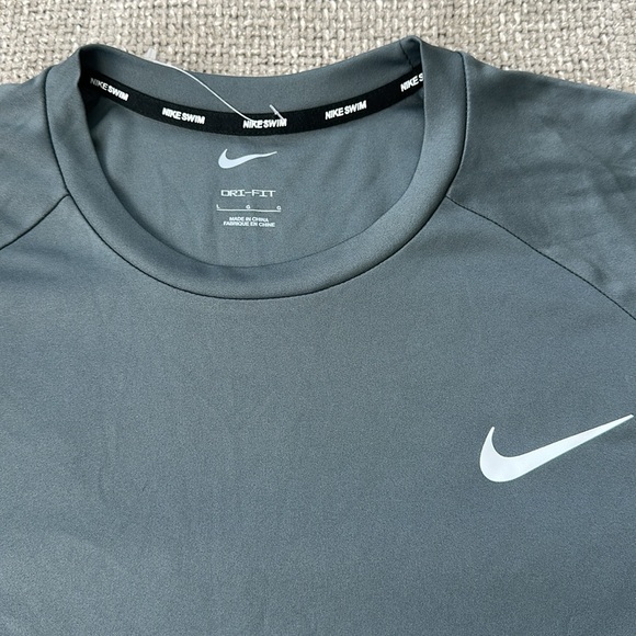 NWT, men’s Nike dry-fit tee, UPF 40+, size L, color: gray - Picture 2 of 4